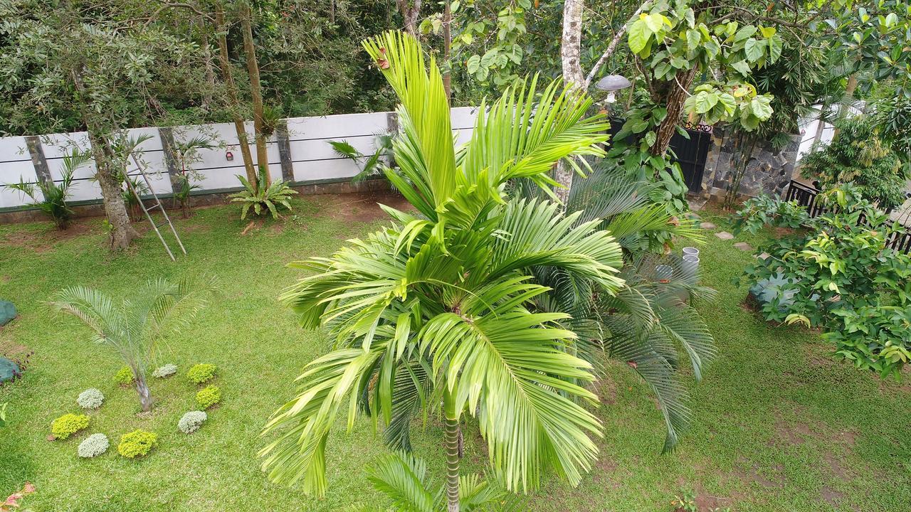 Avendra Garden Hotel Monaragala Luaran gambar